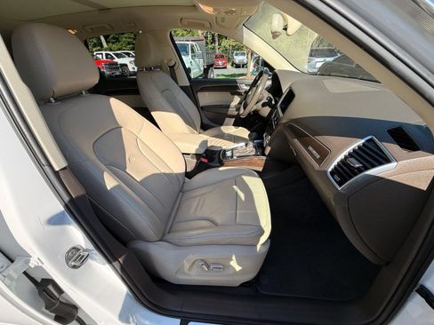 Used 2017 Audi Q5 2.0T Premium Plus AWD/4WD image 24