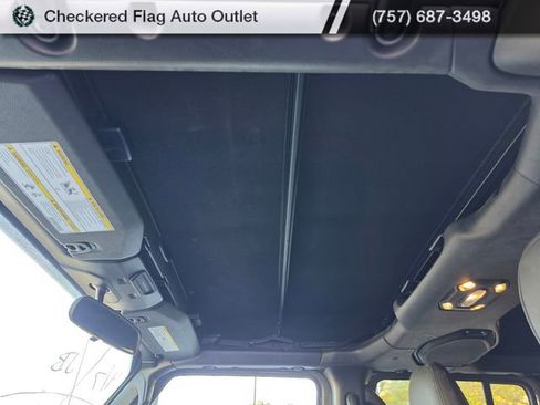 Used 2019 Jeep Wrangler Unlimited Sport image 10