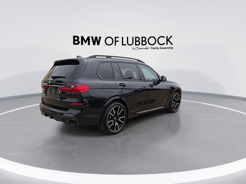 Used 2021 BMW X7 xDrive40i w/ M Sport Package AWD/4WD image 8