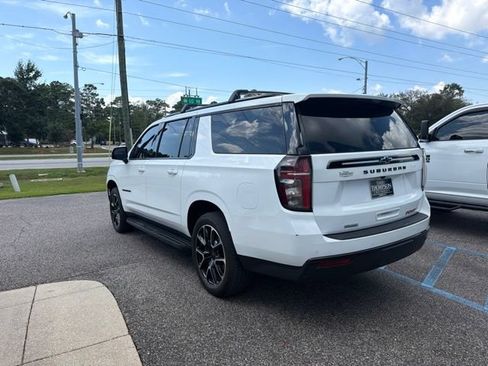 Used 2024 Chevrolet Suburban RST w/ Luxury Package RWD image 6