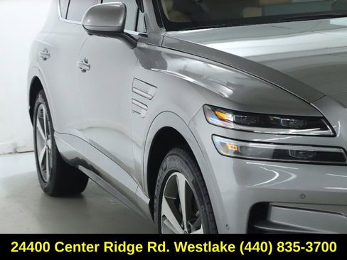 Used 2023 Genesis GV80 3.5T w/ Advanced Package image 9