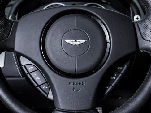 Used 2009 Aston Martin DBS Coupe image 27