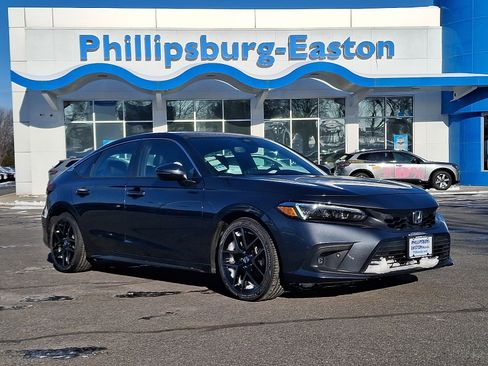 Used 2024 Honda Civic Sport Touring image 1