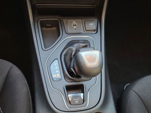 Used 2020 Jeep Cherokee Latitude image 15