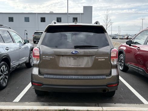 Used 2017 Subaru Forester 2.5i Touring image 5