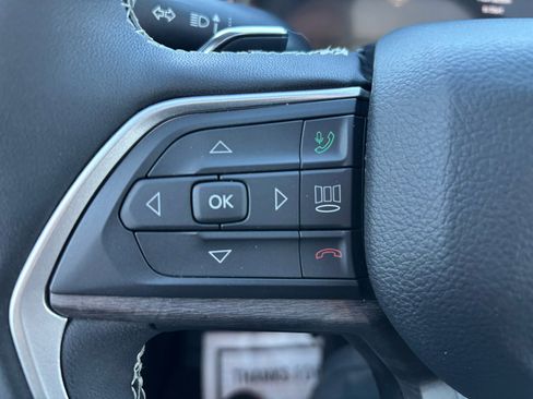 Used 2024 Jeep Grand Cherokee Limited 4xe w/ Luxury Tech Group II image 17