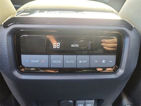 Used 2025 Toyota Land Cruiser image 20