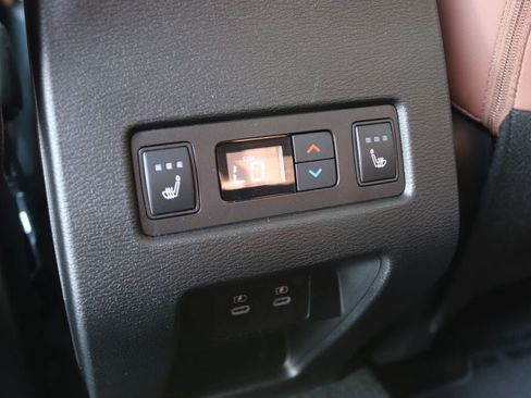 Used 2025 Mitsubishi Outlander SEL FWD image 15