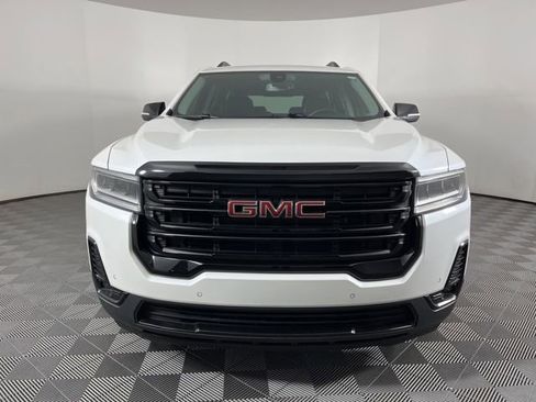 Used 2023 GMC Acadia SLT w/ Elevation Edition image 4