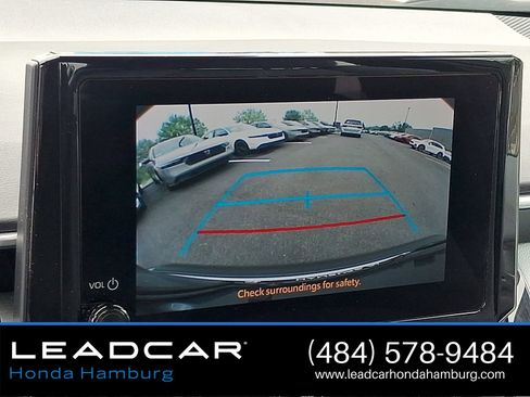 Used 2024 Toyota Corolla SE w/ SE Convenience Package FWD image 19