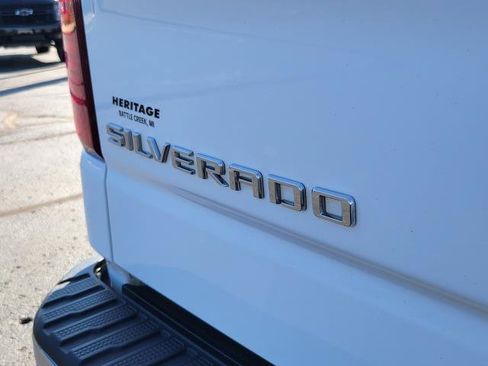 Used 2023 Chevrolet Silverado 1500 LT w/ Z71 Off-Road Package AWD/4WD image 25