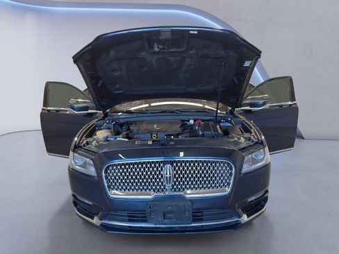 Used 2017 Lincoln Continental Reserve w/ Technology Package AWD/4WD image 8