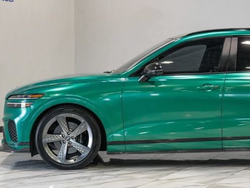 Used 2022 Genesis GV70 3.5T Sport w/ Sport Prestige Package AWD/4WD image 21