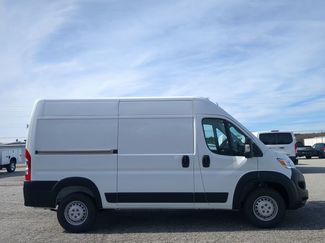 New 2026 RAM ProMaster 2500 w/ Premium Convenience Group FWD video 2