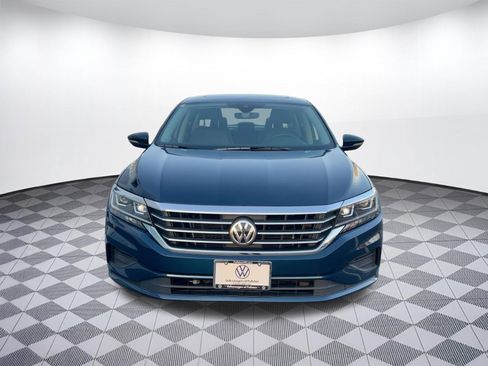 Used 2022 Volkswagen Passat 2.0T SE image 6