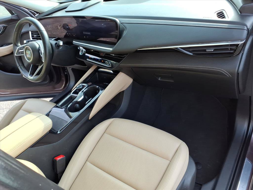 Used 2024 Buick Envision Preferred AWD/4WD image 16