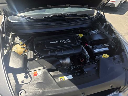 Used 2017 Jeep Cherokee Limited AWD/4WD image 31