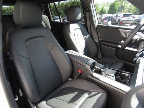 Used 2023 Mercedes-Benz EQB 300 4MATIC image 19