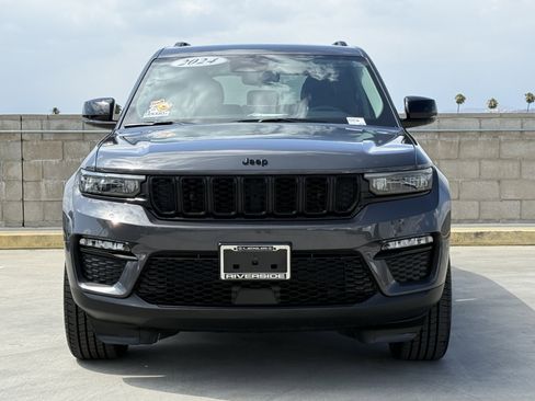 Used 2024 Jeep Grand Cherokee Limited w/ Black Appearance Package RWD image 6