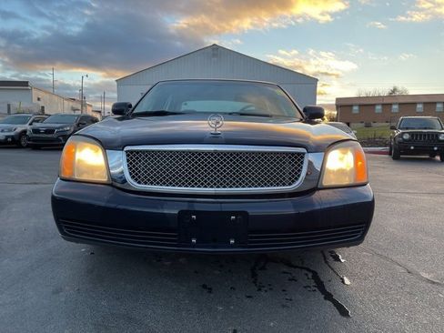 Used 2002 Cadillac De Ville image 3