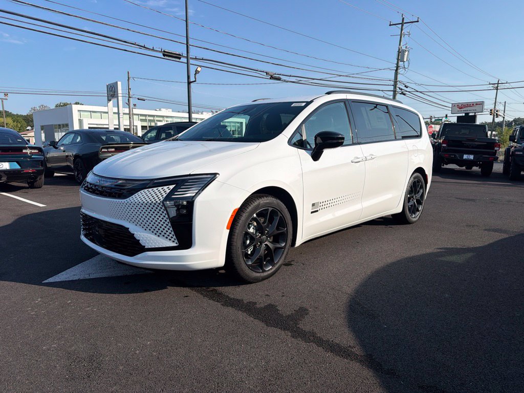 New 2027 Chrysler Pacifica Select FWD image 2