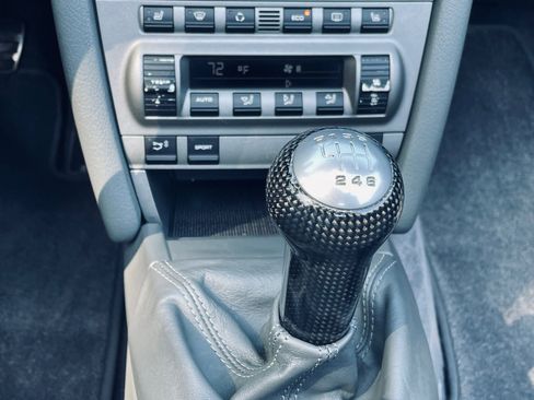 Used 2006 Porsche 911 Carrera 4 image 32