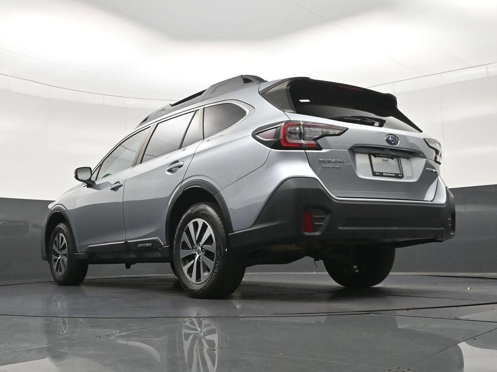 Used 2022 Subaru Outback Premium AWD/4WD image 24