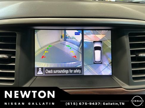 Used 2019 Nissan Pathfinder Platinum FWD image 11