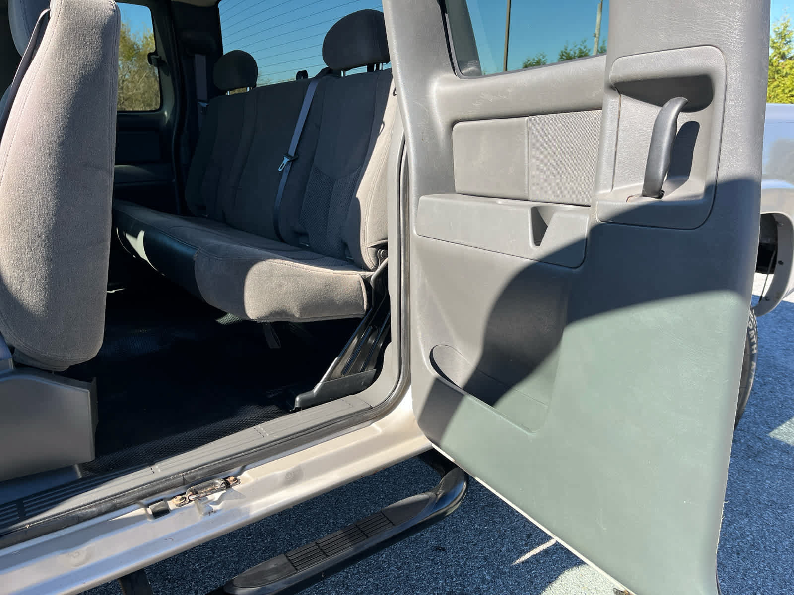 Used 2007 Chevrolet Silverado 2500 LT AWD/4WD image 17