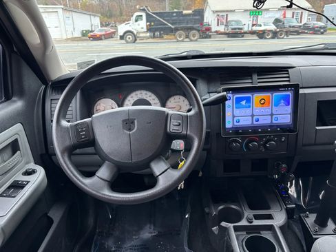 Used 2011 Dodge Dakota Big Horn image 29