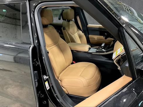 New 2026 Land Rover Range Rover Sport SE AWD/4WD image 11