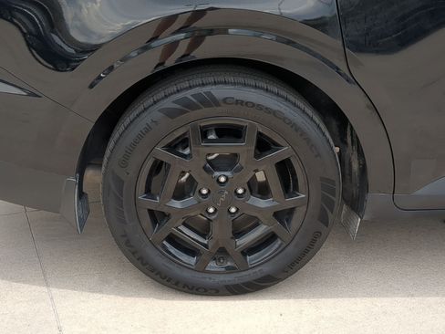 Used 2025 Kia Carnival SX Prestige FWD image 13