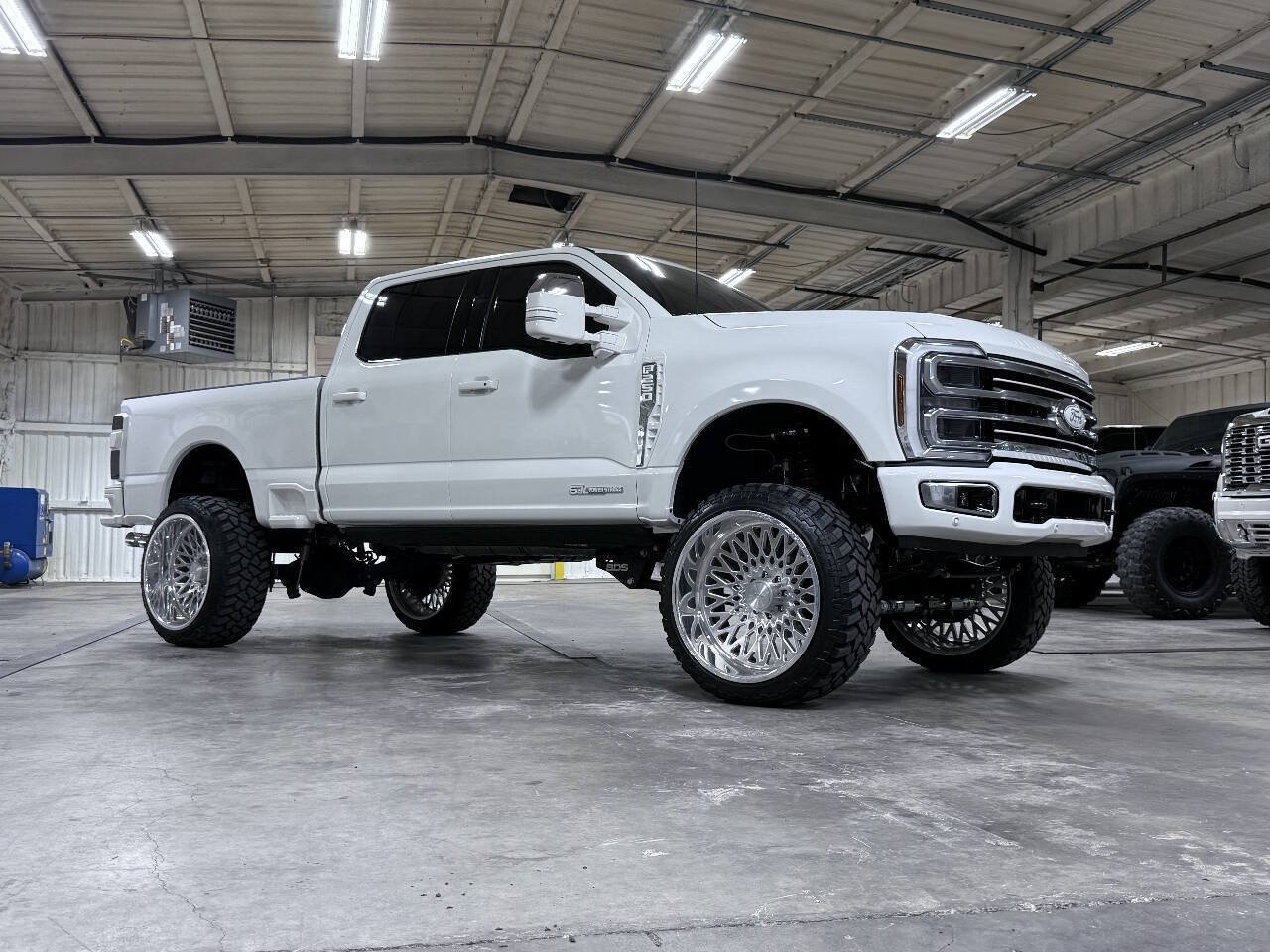 Used 2026 Ford F250 4x4 Crew Cab Super Duty image 2
