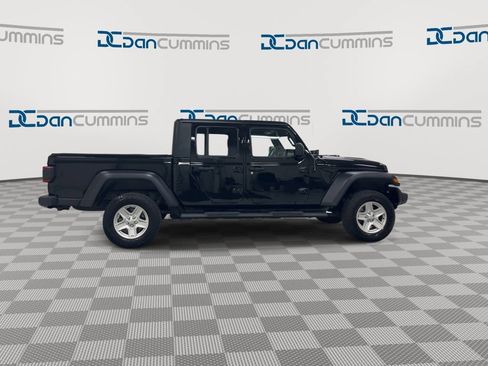 Used 2020 Jeep Gladiator Sport w/ Quick Order Package 24S AWD/4WD image 9