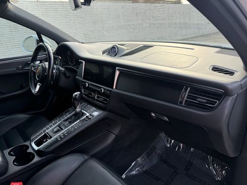 Used 2020 Porsche Macan GTS image 18