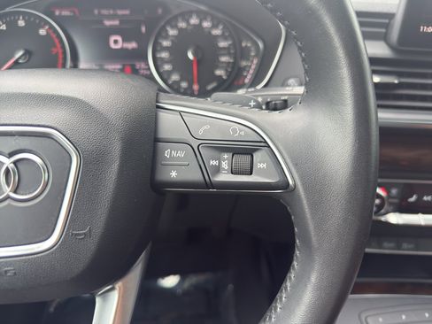 Used 2019 Audi Q5 2.0T Premium AWD/4WD image 17