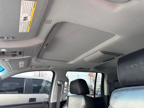 Used 2019 GMC Yukon XL Denali w/ Open Road Package image 14