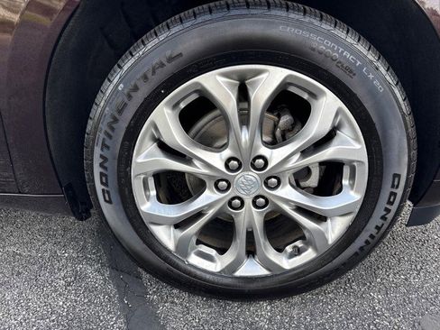 Used 2020 Buick Enclave Avenir w/ Avenir Technology Package AWD/4WD image 10