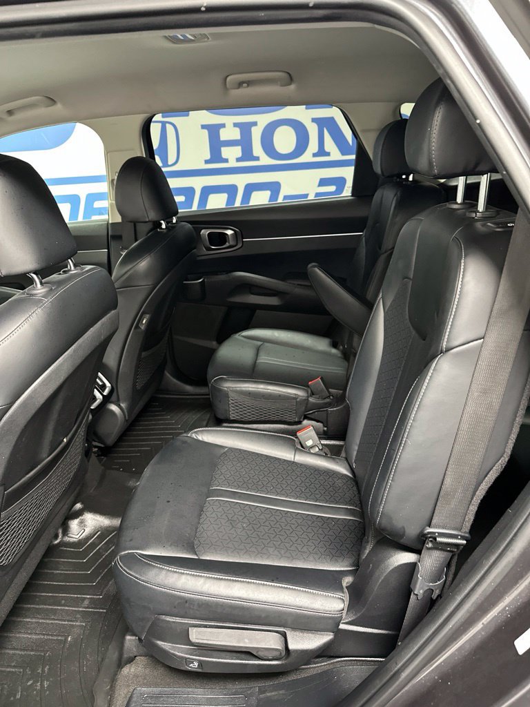 Used 2022 Kia Sorento S AWD/4WD image 8