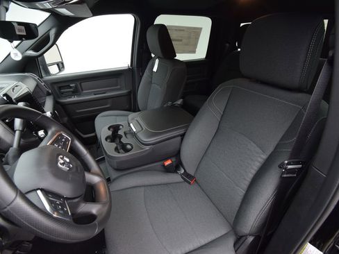 New 2026 RAM 2500 Tradesman image 32