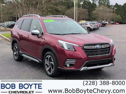 Used 2023 Subaru Forester Touring image 1