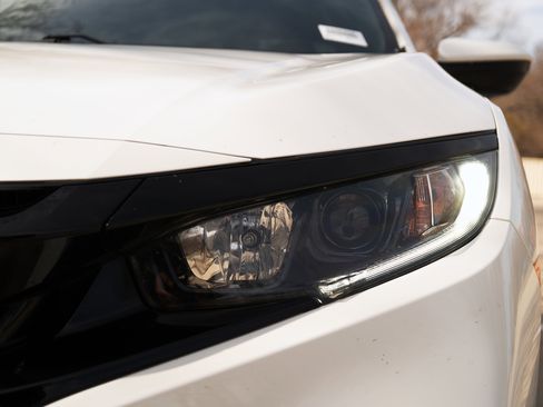 Used 2020 Honda Civic Sport image 11