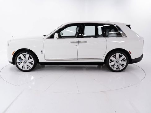 New 2026 Rolls-Royce Cullinan image 2