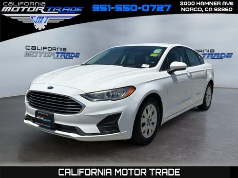 Used 2019 Ford Fusion S FWD image 1
