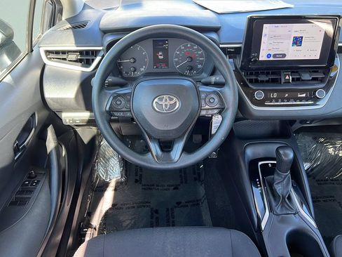 Used 2024 Toyota Corolla LE FWD image 11