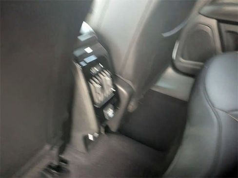 New 2026 Jeep Compass Latitude AWD/4WD image 17