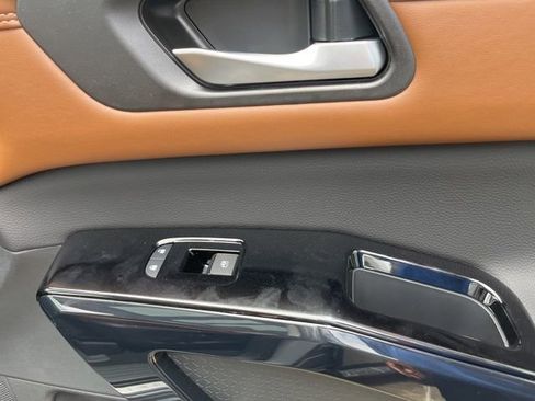 New 2026 Nissan Pathfinder Platinum FWD image 21