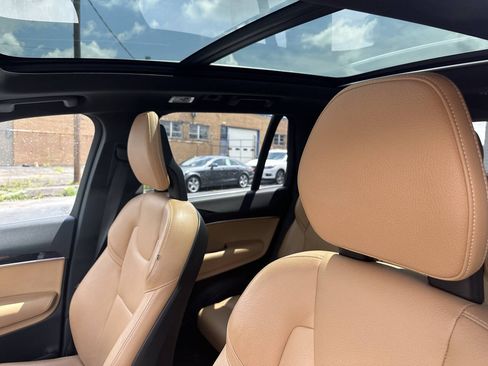 Used 2017 Volvo XC90 T6 Momentum w/ Vision Package AWD/4WD image 22