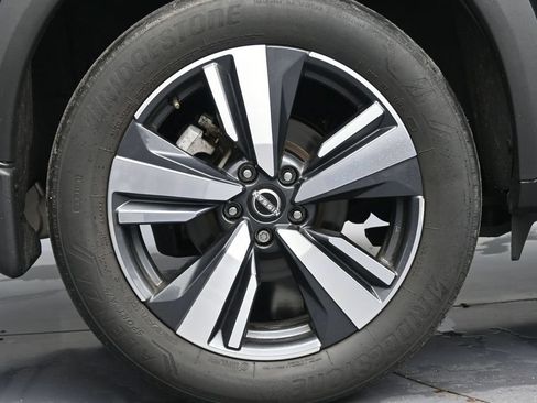 Certified 2023 Nissan Rogue SL w/ SL Premium Package AWD/4WD image 12