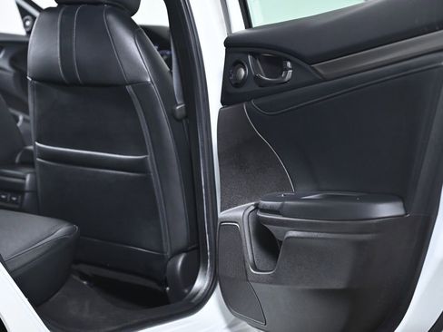 Used 2019 Honda Civic Sport Touring image 36